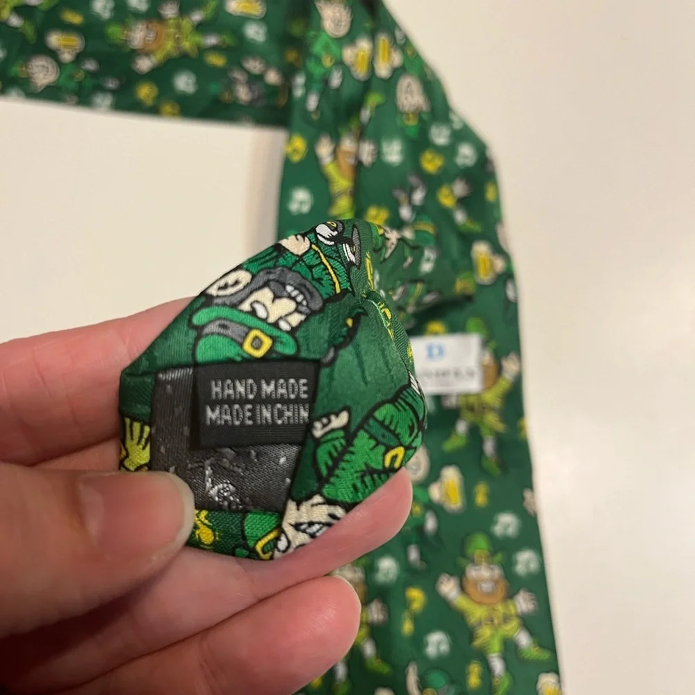St. Patrick’s Day neck tie green drinking leprechaun